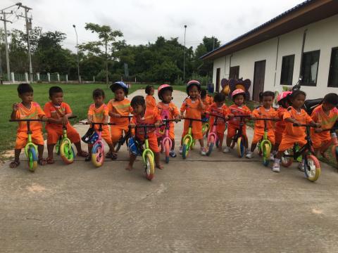 กิจกรรมจักรยานขาไถ ศูนย์พัฒนาเด็กเล็กในสังกัดองค์การบริหารส่วนตำบลบ้านยาง