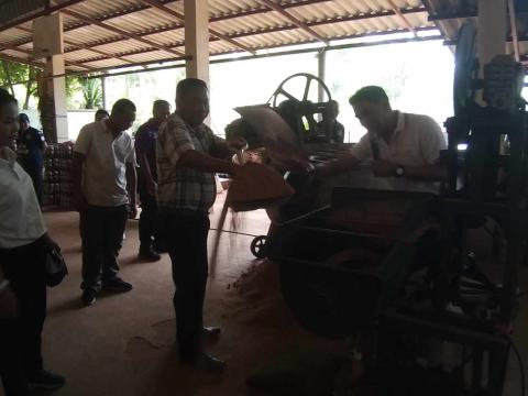 โครงการฝึกอบรมและศึกษาดูงานสำหรับผู้บริหาร สมาชิกสภาท้องถิ่น พนักงานส่วนตำบล ลูกจ้าง พนักงานจ้าง และผู้นำชุมชน อบต.บ้านยาง