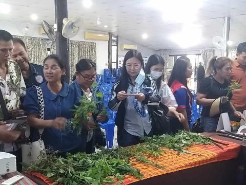 โครงการฝึกอบรมและศึกษาดูงานสำหรับผู้บริหาร สมาชิกสภาท้องถิ่น พนักงานส่วนตำบล ลูกจ้าง พนักงานจ้าง และผู้นำชุมชน อบต.บ้านยาง