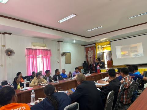 การอบรมให้ความรู้ในการป้องกันไฟป่าและฝุ่นละออง PM 2.5 ประจำปี 2568