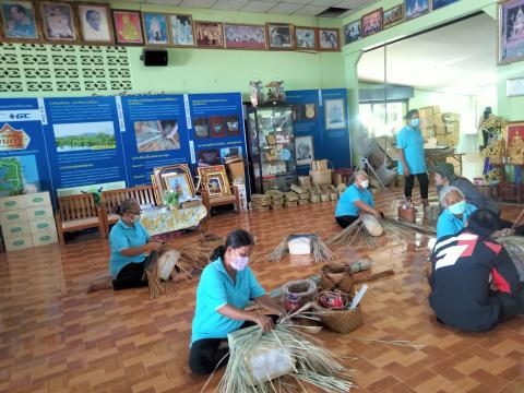 โครงการฝึกอบรมและศึกษาดูงานสำหรับผู้บริหาร สมาชิกสภาท้องถิ่น พนักงานส่วนตำบล ลูกจ้าง พนักงานจ้างและผู้นำชุมชน ณ จังหวัดจันทบุรี และจังหวัดระยอง ประจำปีงบประมาณ 2568