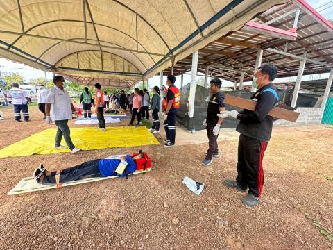 ซ้อมแผนการเกิดอุบัติเหตุทางถนนช่วงเทศบาล ณ โรงพยาบาลส่งเสริมสุขภาพตำบลบ้านแวง