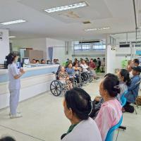 โครงการใส่ใจผู้สูงอายุในการคัดกรองโรคตาต้อกระจก และผู้มีปัญหาทางด้านสายตา