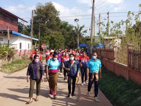 ต้อนรับคณะศึกษาดูงานการปลูกหม่อนเลี้ยงไหมตำบลบ้านยาง จาก องค์การบริหารส่วนตำบลนาสัก อำเภอสวี จังหวัดชุมพร